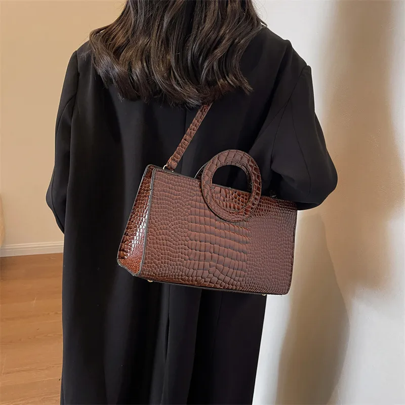 Bolso Grande Textura Cocodrilo - Imagen 5