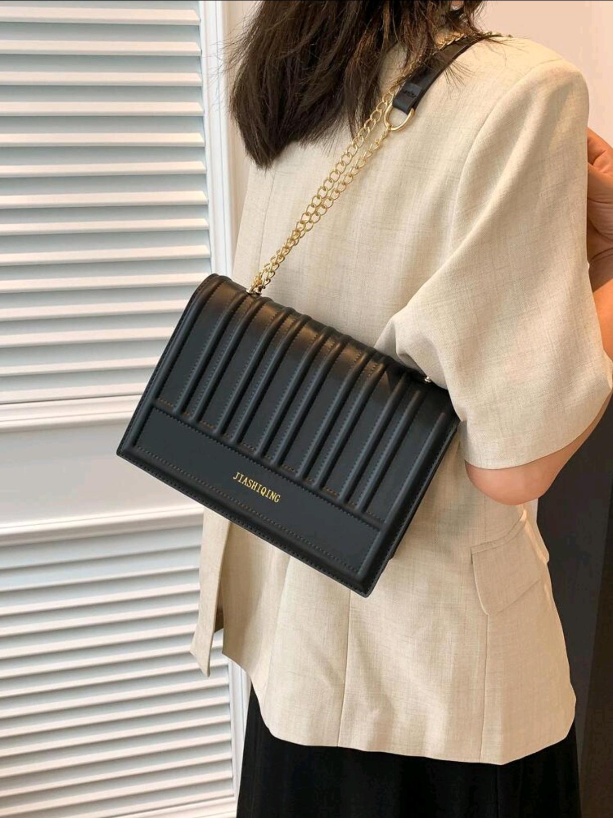 Bolso Mini Letter Chain - Imagen 4